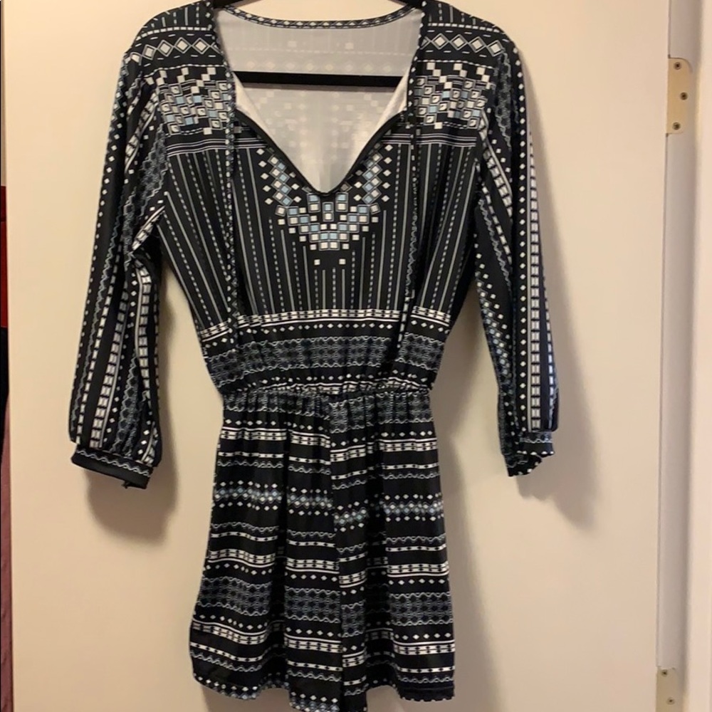 NWT Cute Sexy V-neck Romper. Sz L